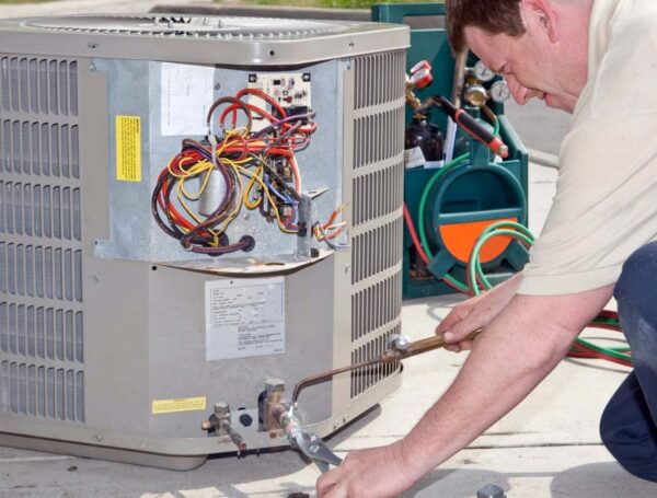 Choosing Affordable Heat Pump Repair Service in Helotes, TX
