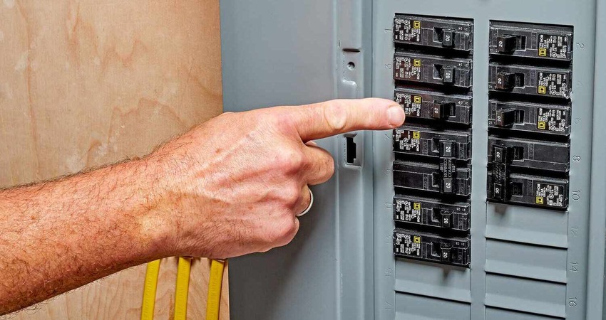 Eco-Friendly Electrical Panel Replacement in Helotes, TX